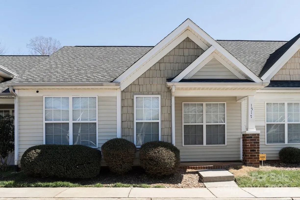 Charlotte Real Estate | View 1517 Tiana Way | 2 Beds, 2 Baths