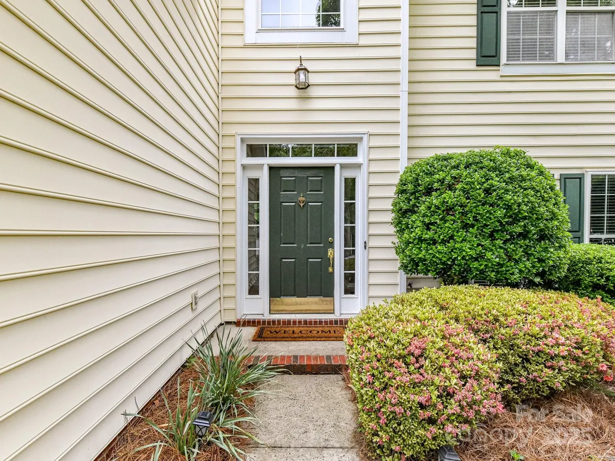 Charlotte Real Estate | View 7713 Dunoon Lane | Listing
