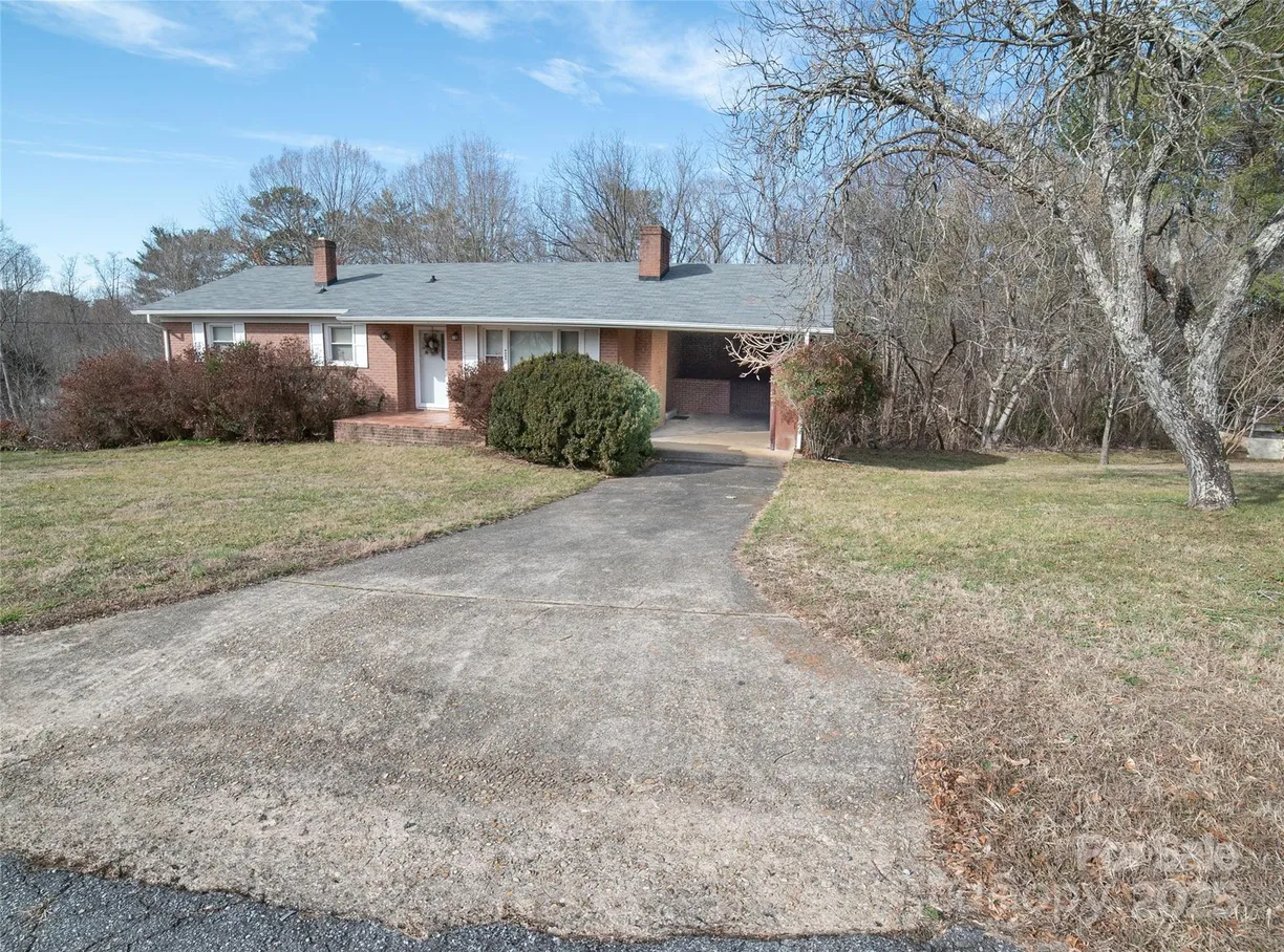 Charlotte Real Estate | View 1052 Orchard Street | Listing
