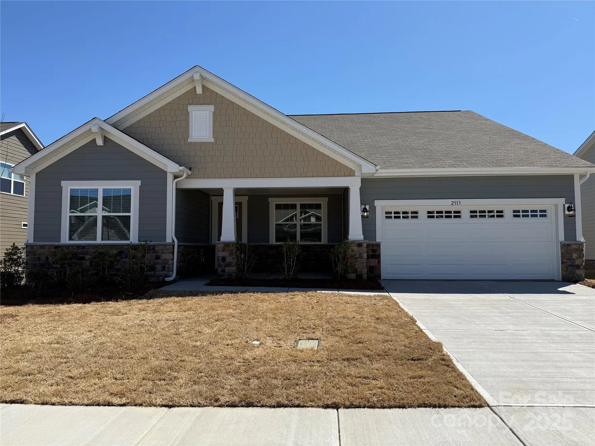 Charlotte Real Estate | View 2513 Crimson Way | 4 Beds, 3 Baths