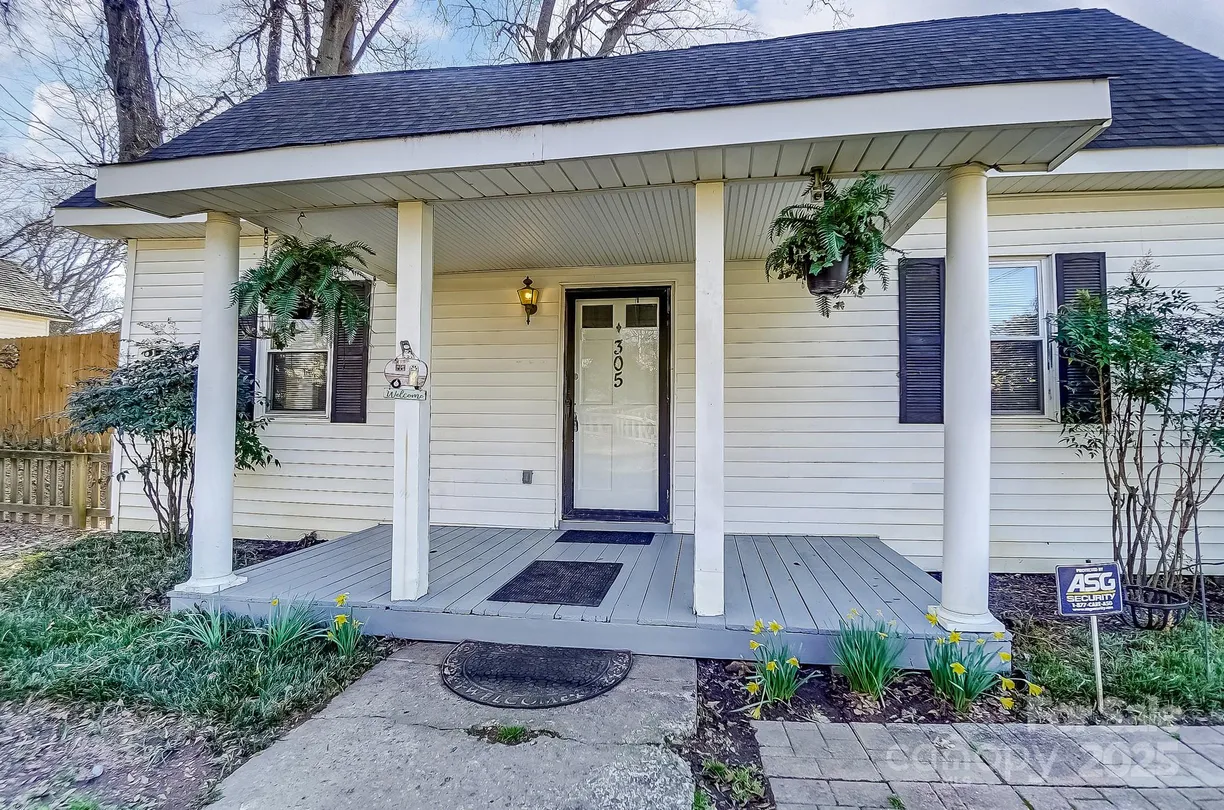 Charlotte Real Estate | View 305 S Clay Street | Listing