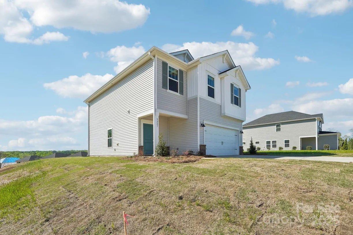 Charlotte Real Estate | View 5207 GEORGETTE Trail | Listing