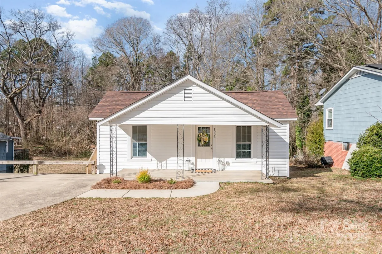 Charlotte Real Estate | View 1003 Harris Street | 1 Bed, 1 Bath