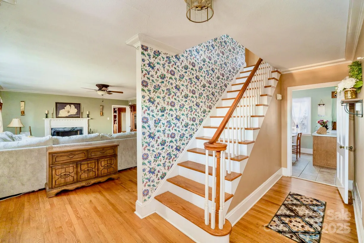 Charlotte Real Estate | View 401 N Inman Avenue | Listing