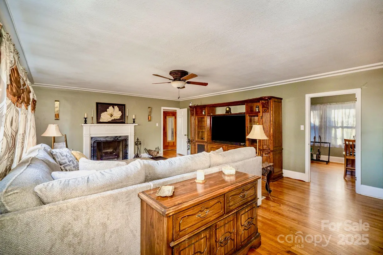 Charlotte Real Estate | View 401 N Inman Avenue | Listing