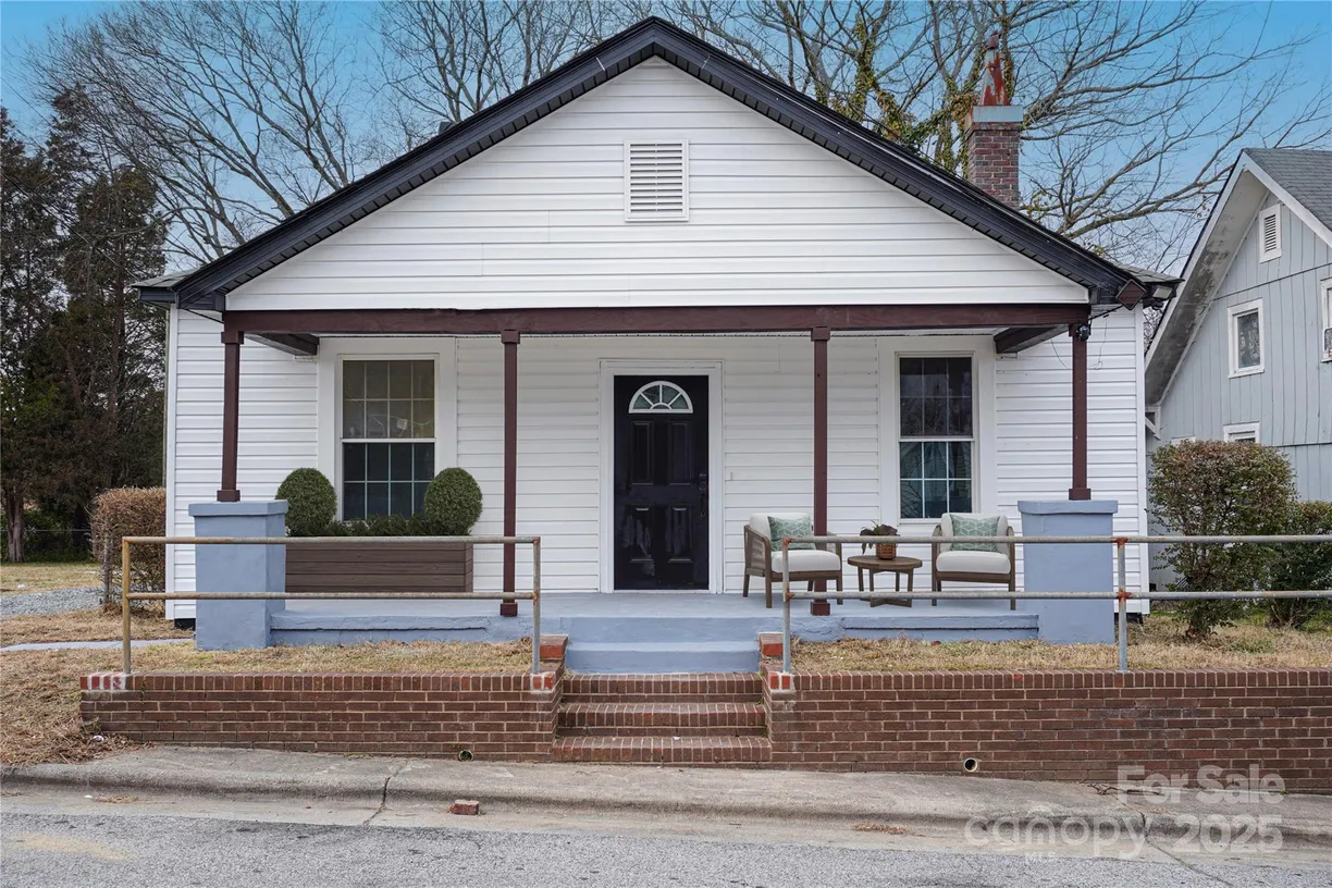Charlotte Real Estate | View 720 Holmes Street | 3 Beds, 1 Bath