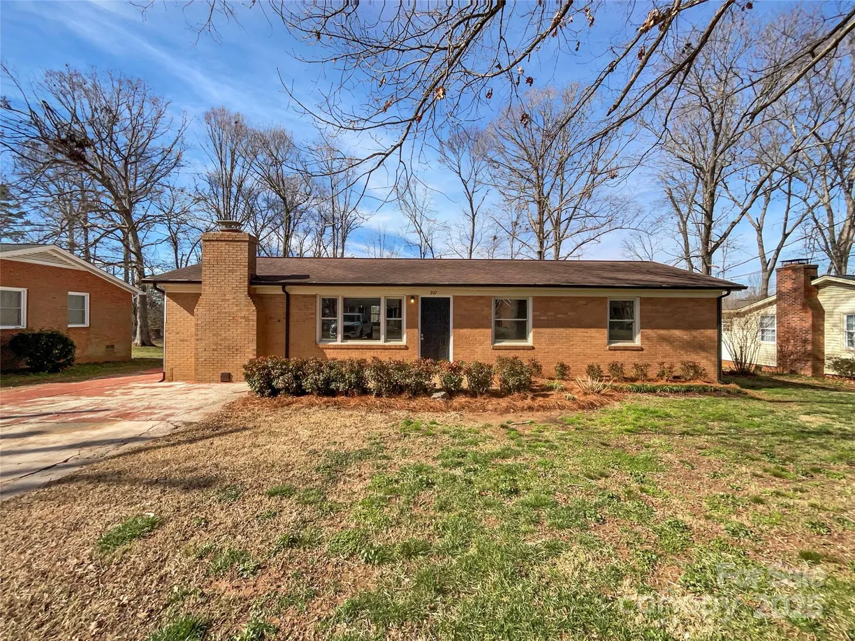 Charlotte Real Estate | View 207 Bright Avenue | 3 Beds, 1 Bath