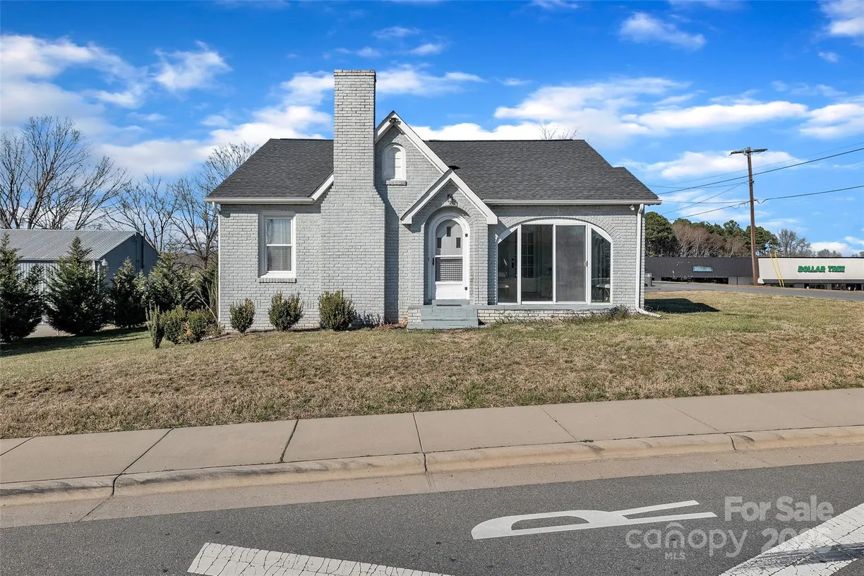 Charlotte Real Estate | View 203 E 22nd Street | Listing