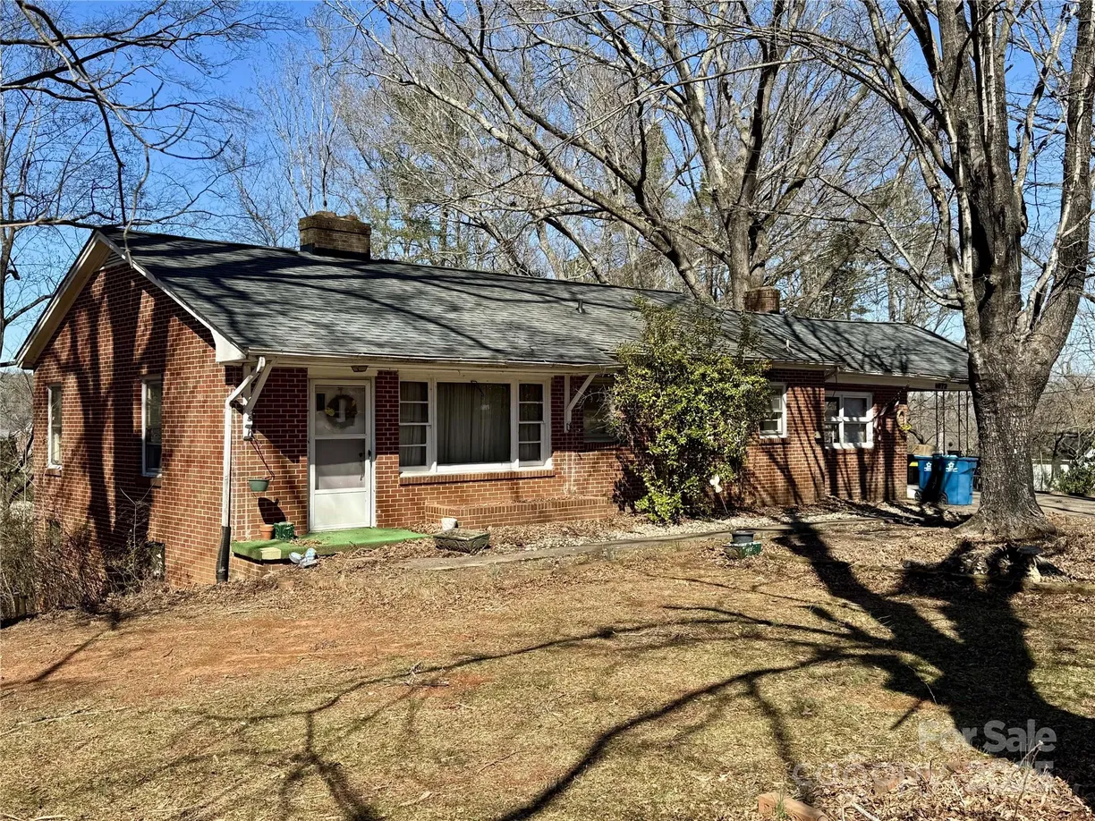 Charlotte Real Estate | View 4073 Lee Cline Road | 3 Beds, 1 Bath