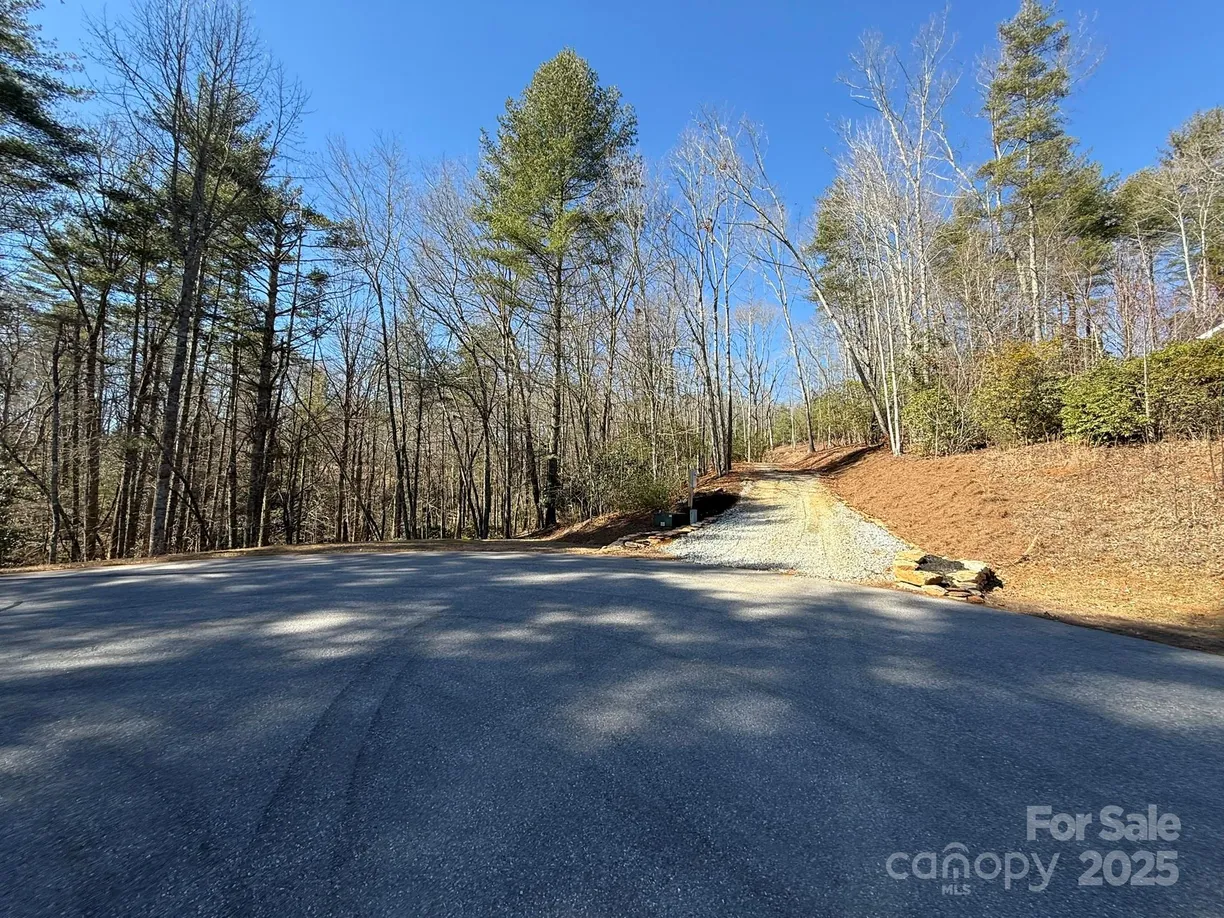 Charlotte Real Estate | View 355 Oxford Court