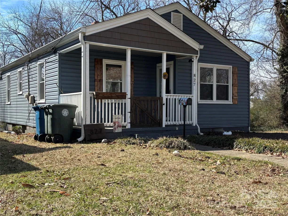 Charlotte Real Estate | View 827 W Horah Street | Listing