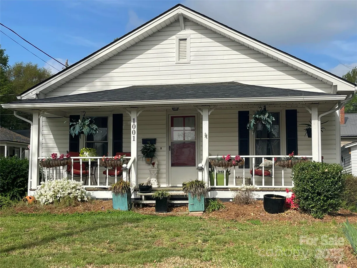 Charlotte Real Estate | View 1001 N Cannon Boulevard | Listing