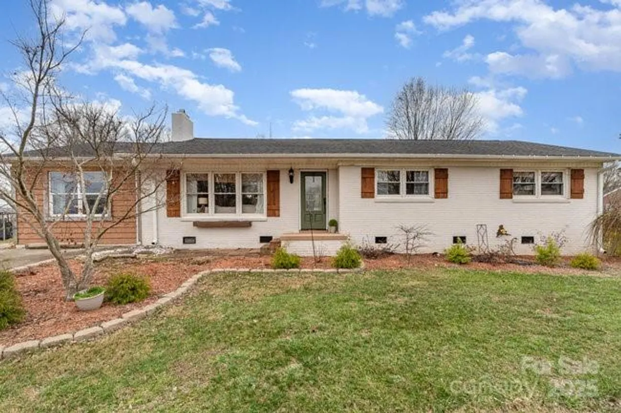 Charlotte Real Estate | View 127 Wright Circle | 3 Beds, 1 Bath