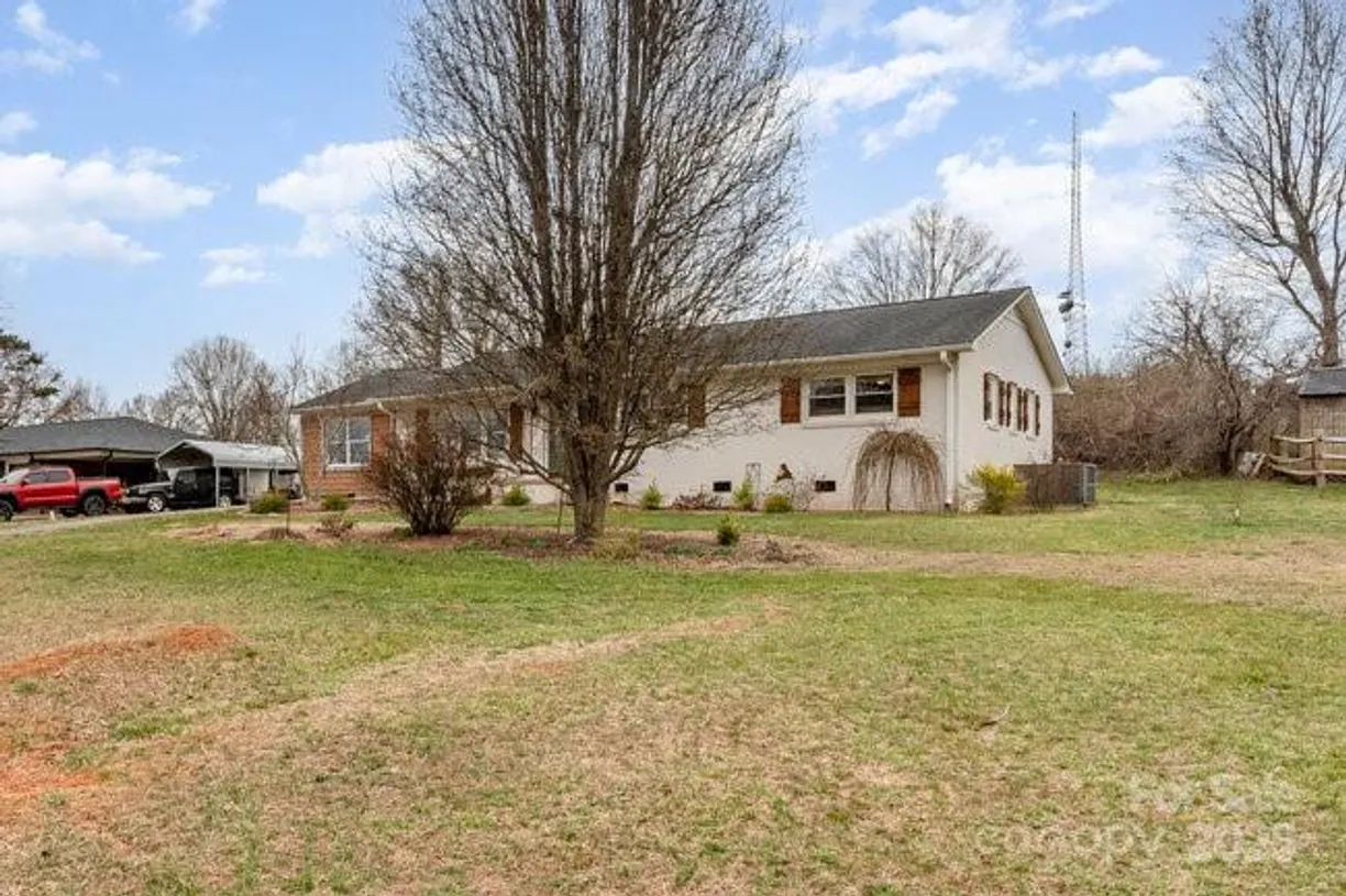 Charlotte Real Estate | View 127 Wright Circle | Listing