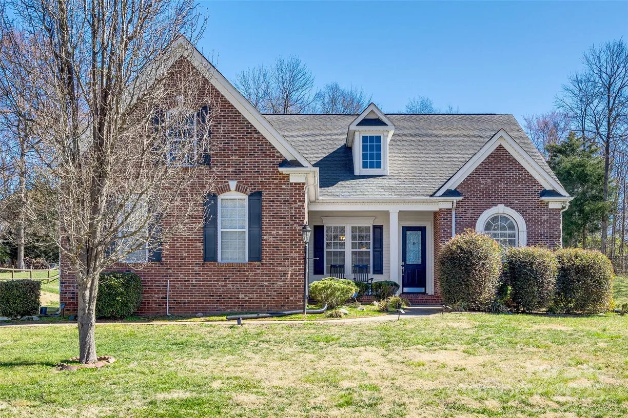 Charlotte Real Estate | View 4103 Belle Meade Circle | 4 Beds, 3 Baths