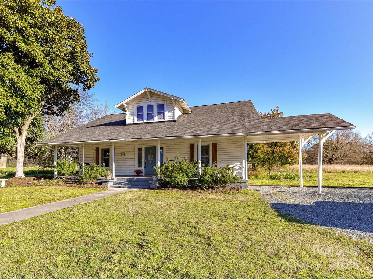 Charlotte Real Estate | View 214 W Elm Street | Listing