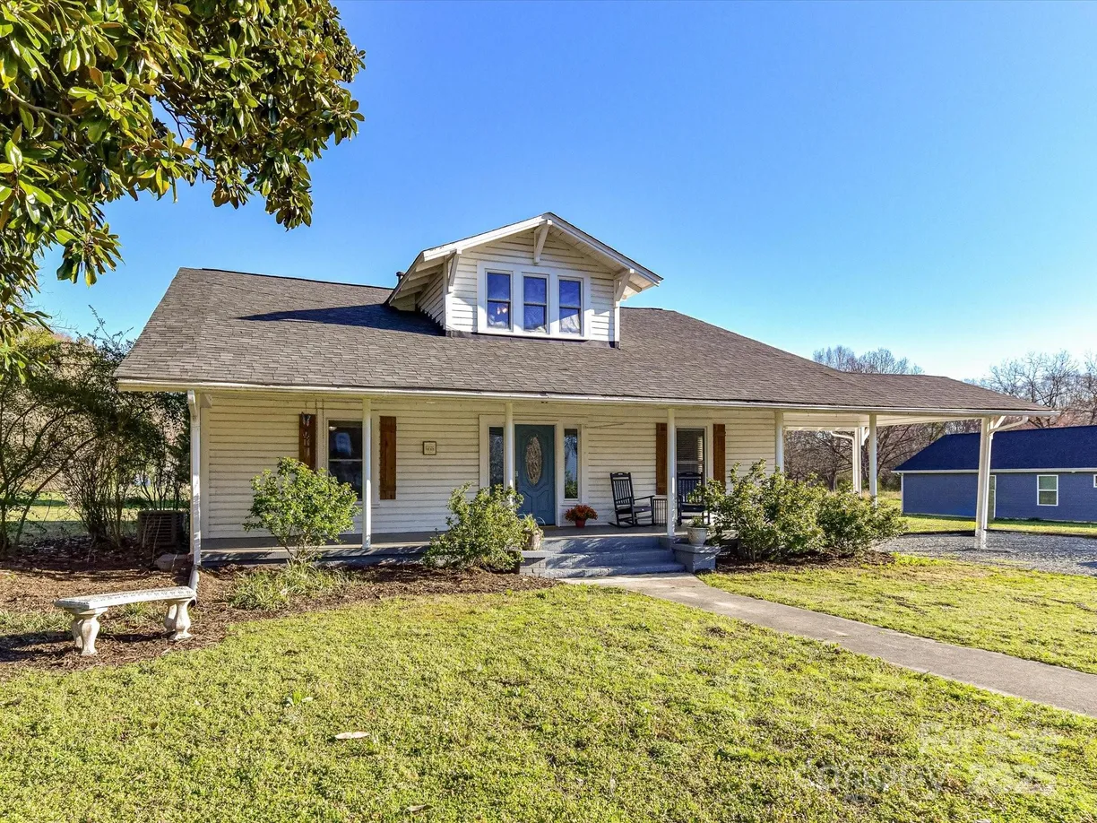 Charlotte Real Estate | View 214 W Elm Street | Listing