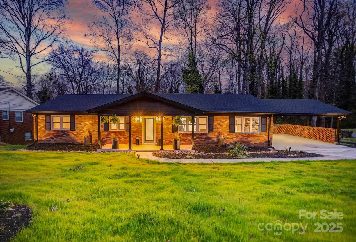 Charlotte Real Estate | View 308 Dakota Street | 3 Beds, 3 Baths