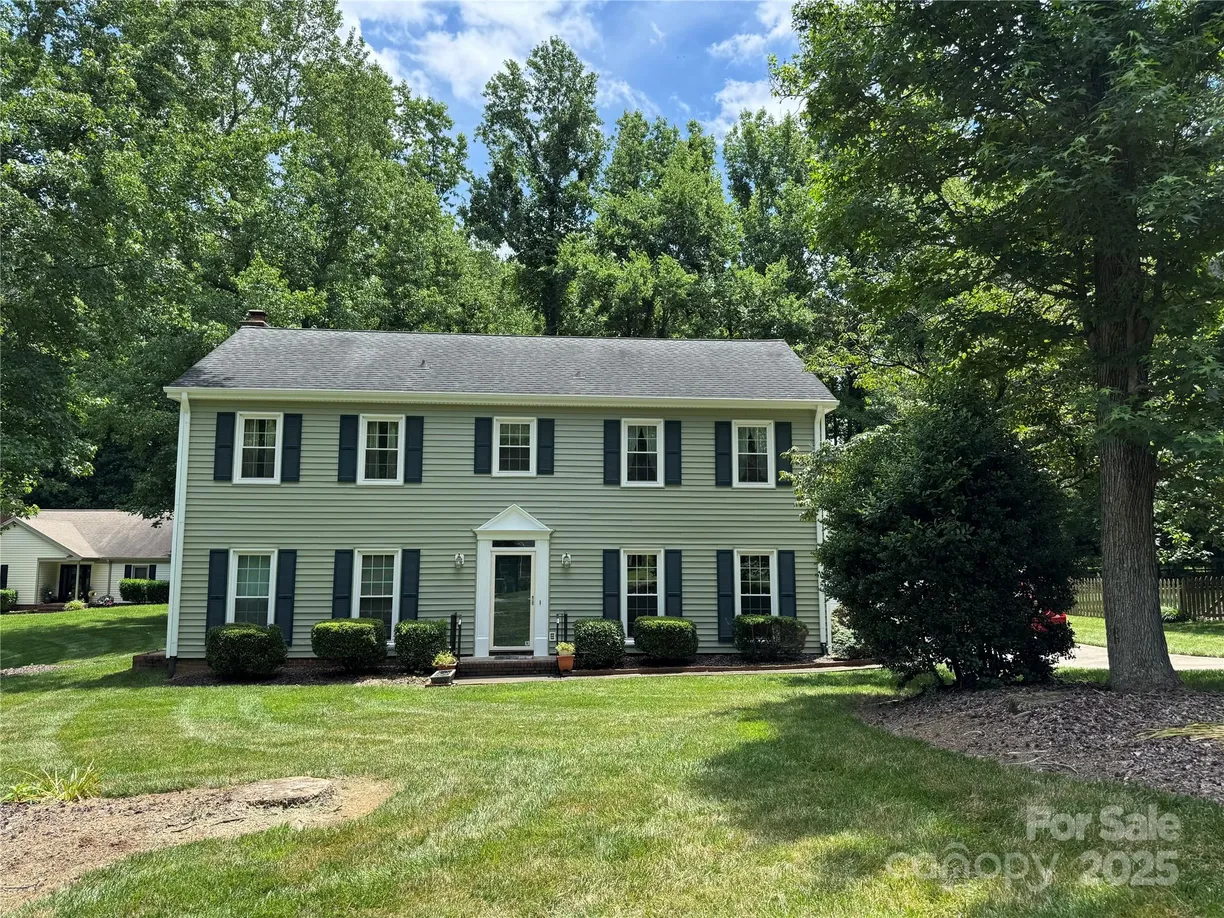 Charlotte Real Estate | View 1919 Windlock Drive | Listing