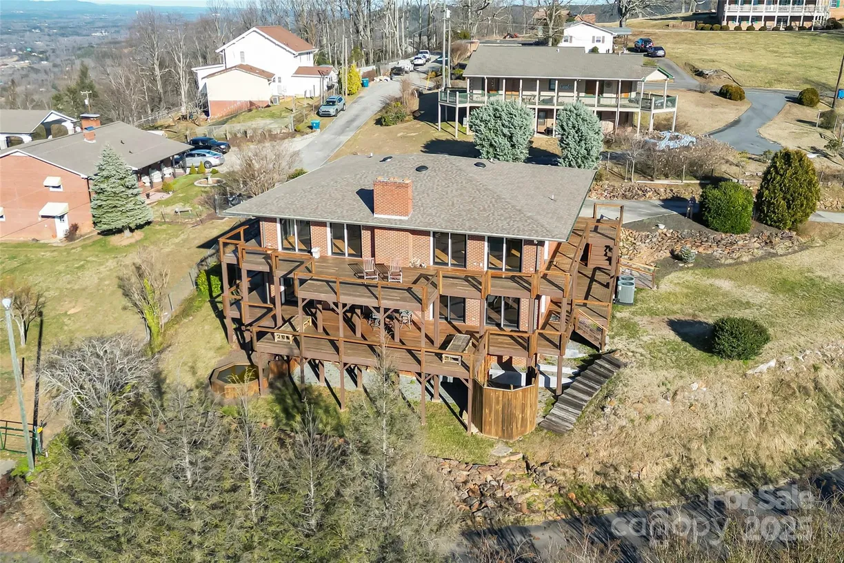 Charlotte Real Estate | View 3495 Mountain Ridge Circle | 3 Beds, 4 Baths