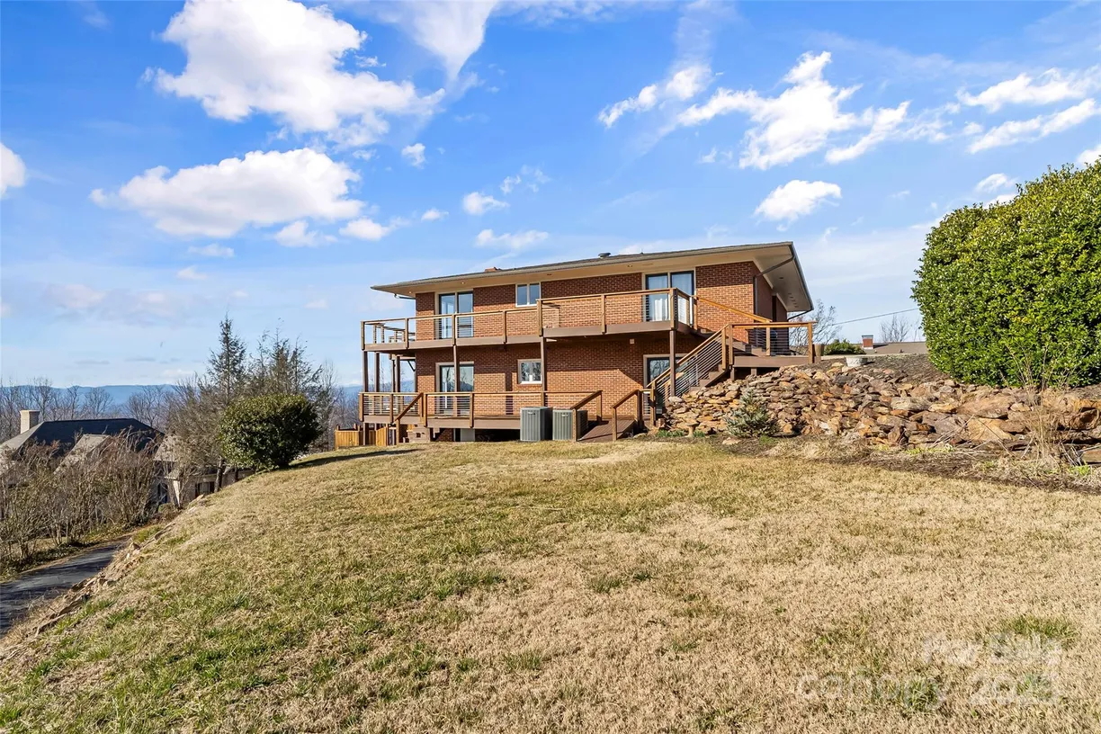 Charlotte Real Estate | View 3495 Mountain Ridge Circle | Listing