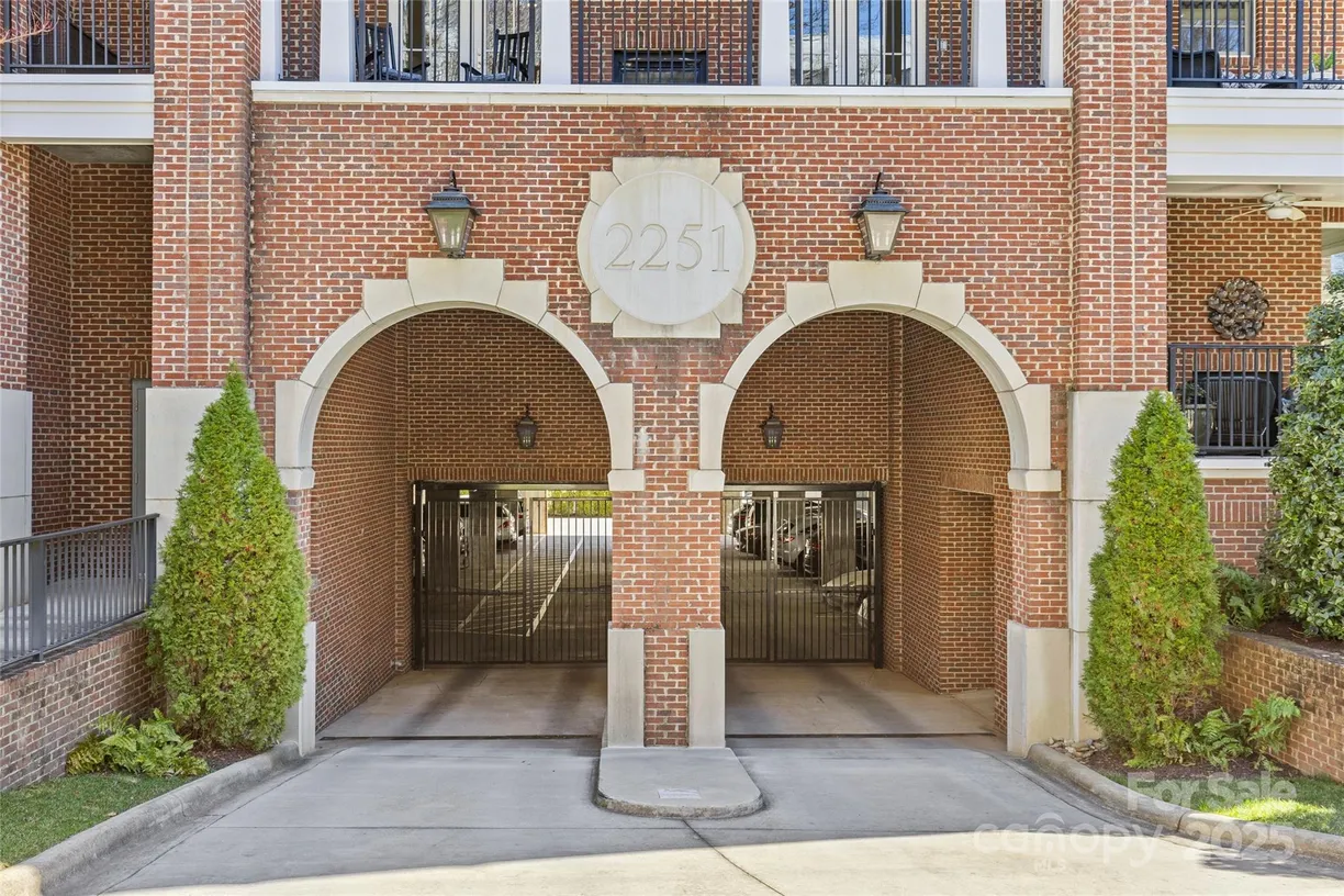 Charlotte Real Estate | View 2251 Selwyn Avenue, 201 | Listing