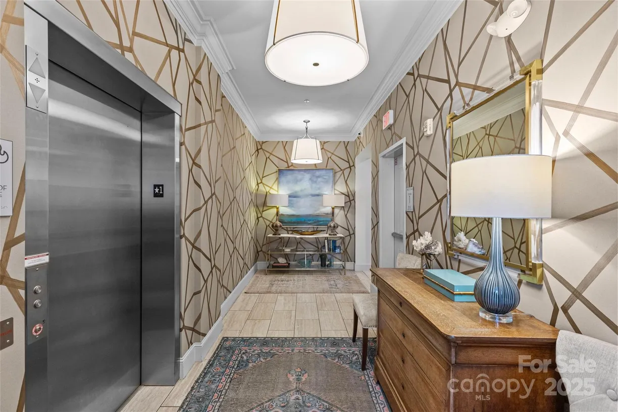 Charlotte Real Estate | View 2251 Selwyn Avenue, 201 | Listing