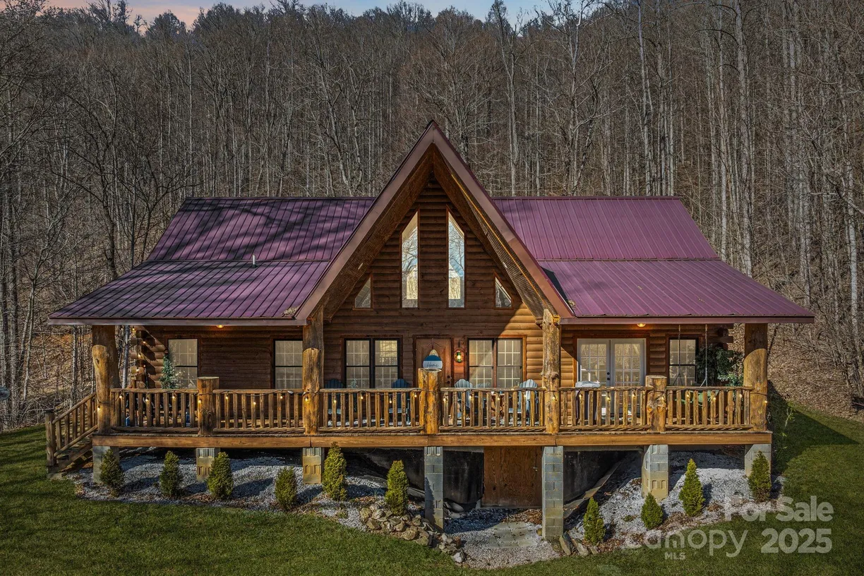 Charlotte Real Estate | View 1632 Foster Creek Road | 3 Beds, 2 Baths