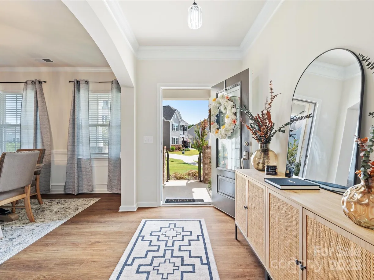 Charlotte Real Estate | View 1017 Cheviot Court | Listing