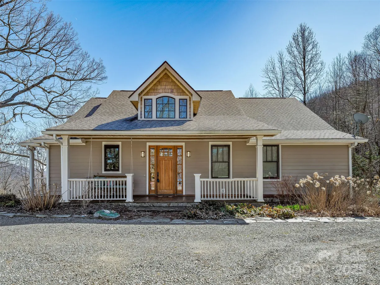 Charlotte Real Estate | View 189 Prospectors Trail | 3 Beds, 3 Baths