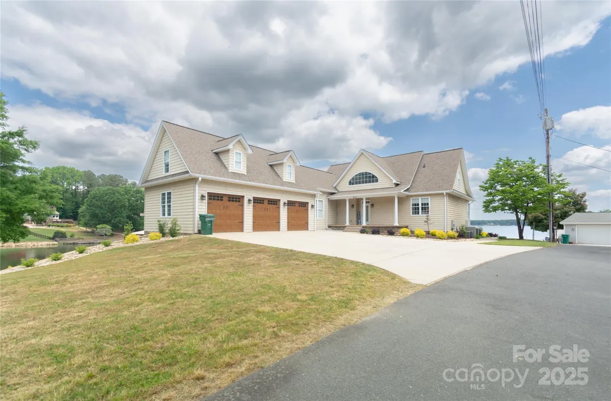 Charlotte Real Estate | View 627 Birdie Lane, 21/22 | Listing