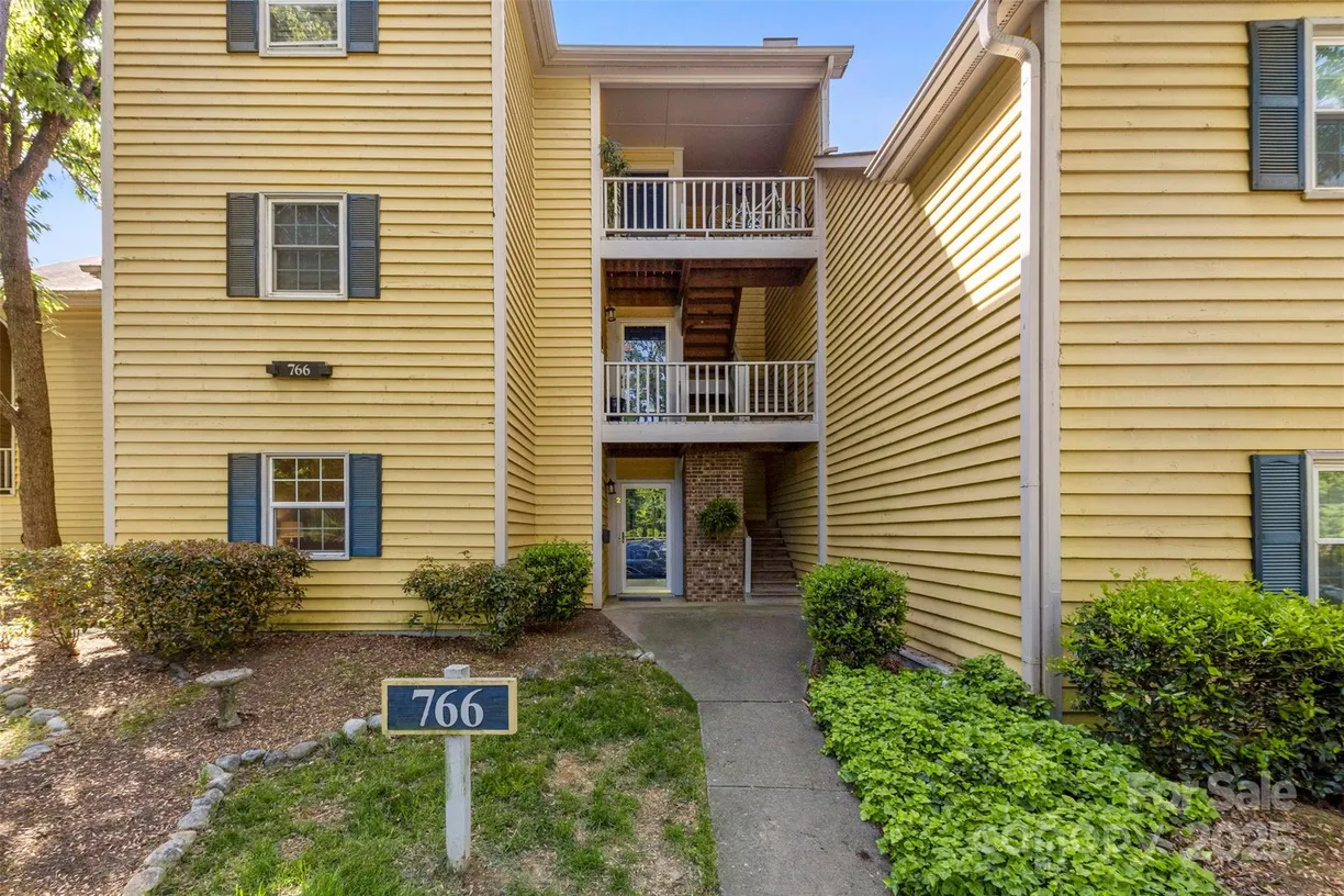 Charlotte Real Estate | View 766 Marsh Road, Apt 2 | 1 Bed, 1 Bath