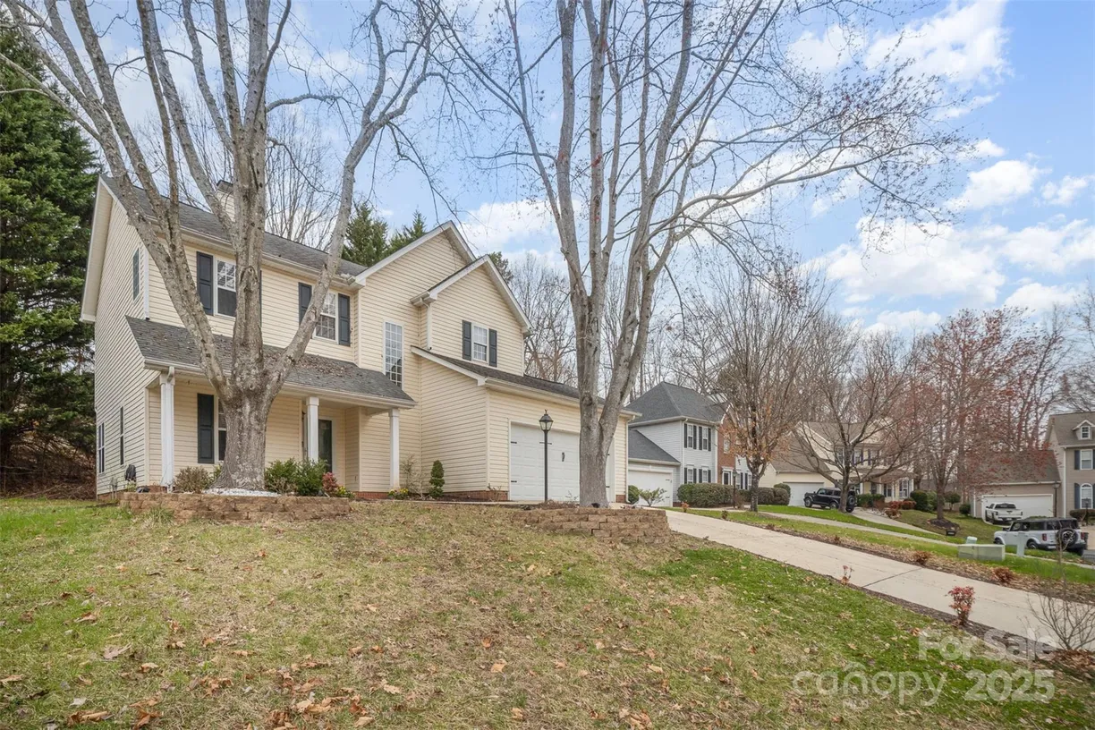Charlotte Real Estate | View 6027 Edinmeadow Lane, 29 | Listing