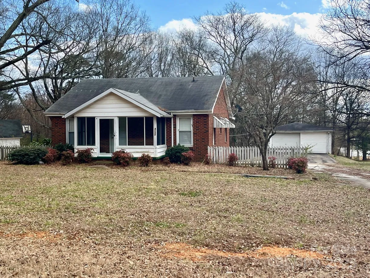 Charlotte Real Estate | View 4137 Poplar Tent Road | 2 Beds, 1 Bath