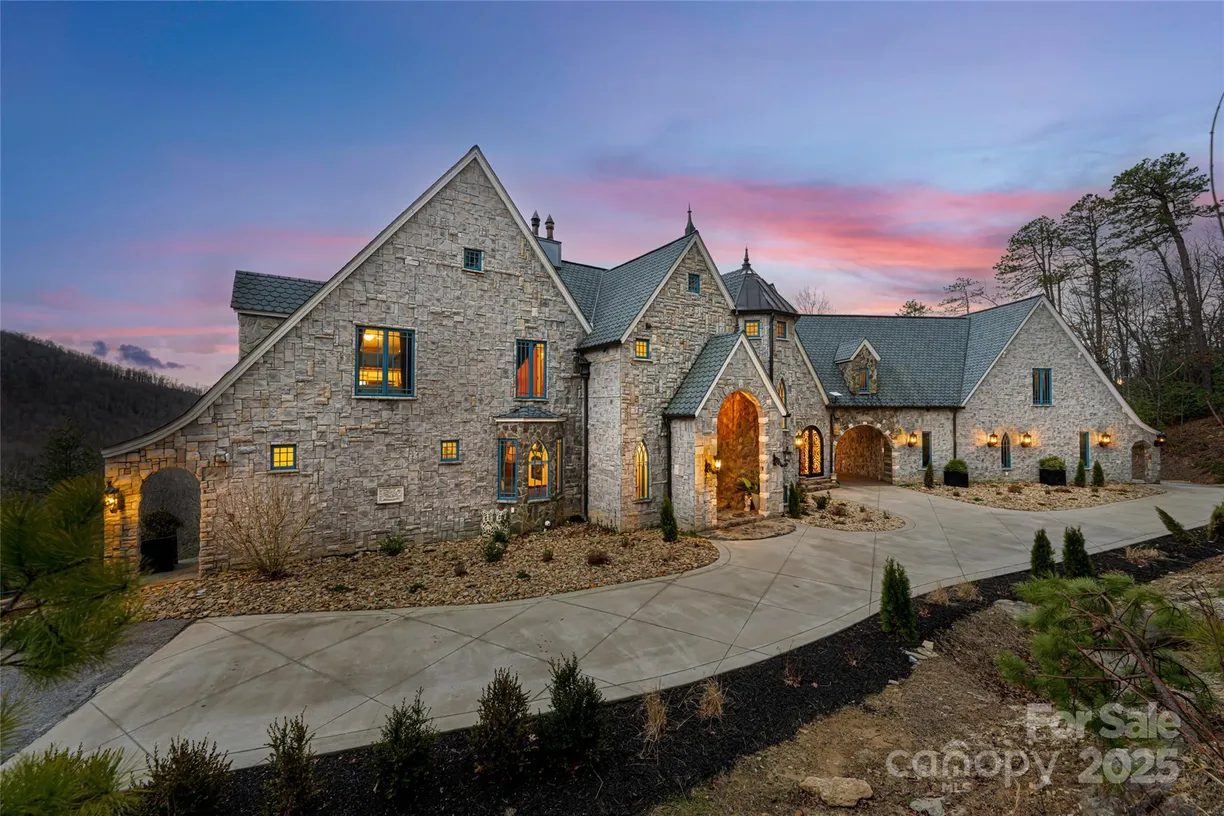 Charlotte Real Estate | View 92 Bird Creek Estates Road | 4 Beds, 4 Baths