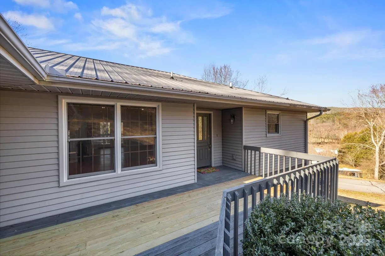 Charlotte Real Estate | View 30 Hubbard Circle | Listing