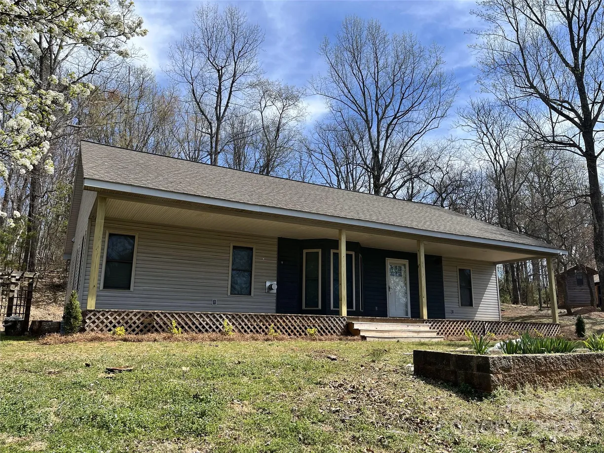 Charlotte Real Estate | View 3880 Scronce Road | 3 Beds, 2 Baths