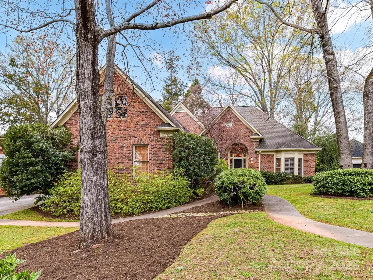 Charlotte Real Estate | View 2411 Calais Place | Listing