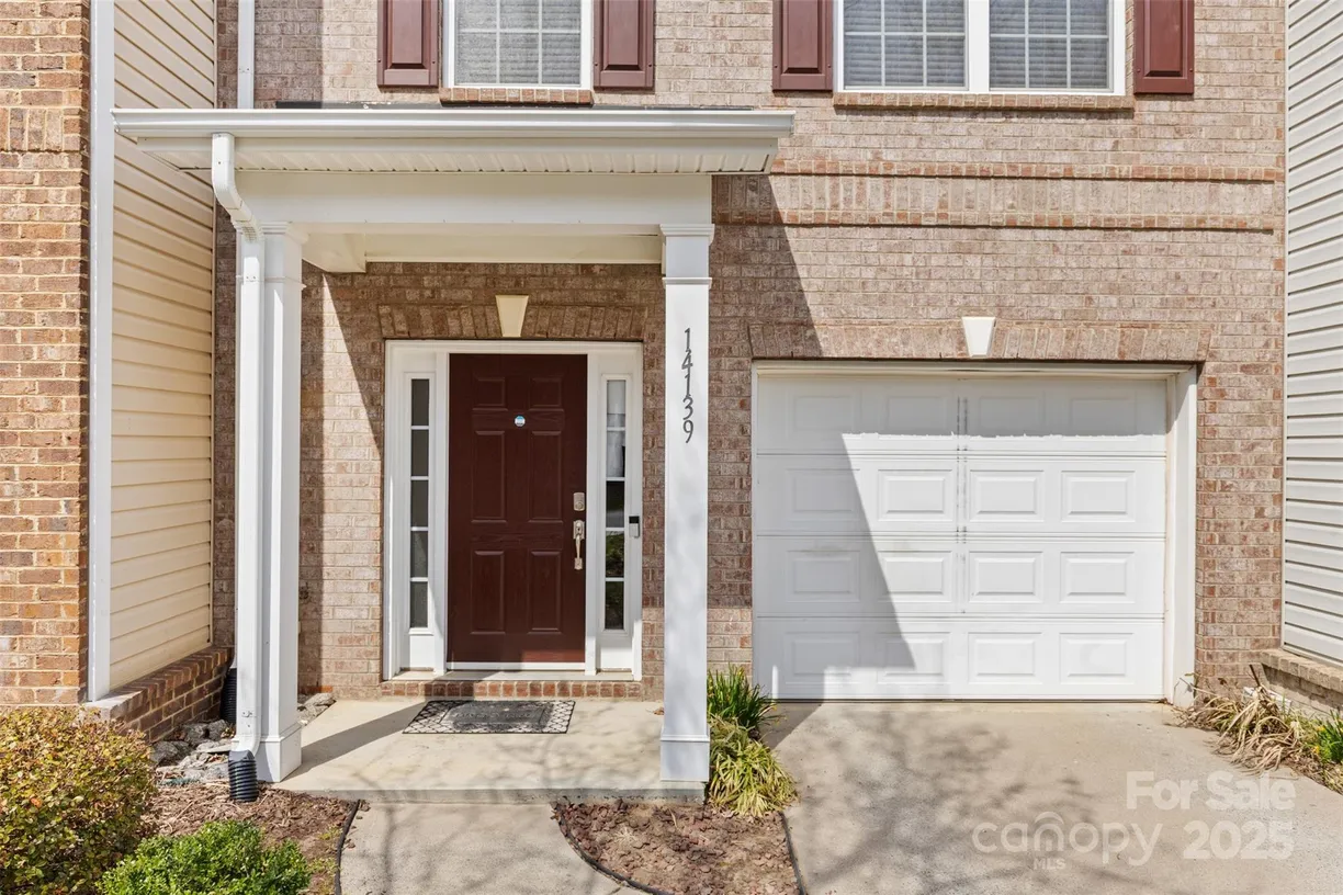 Charlotte Real Estate | View 14139 Winford Lane | Listing