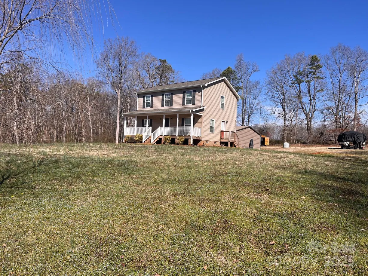 Charlotte Real Estate | View 3032 Morning Glory Lane | 3 Beds, 2 Baths