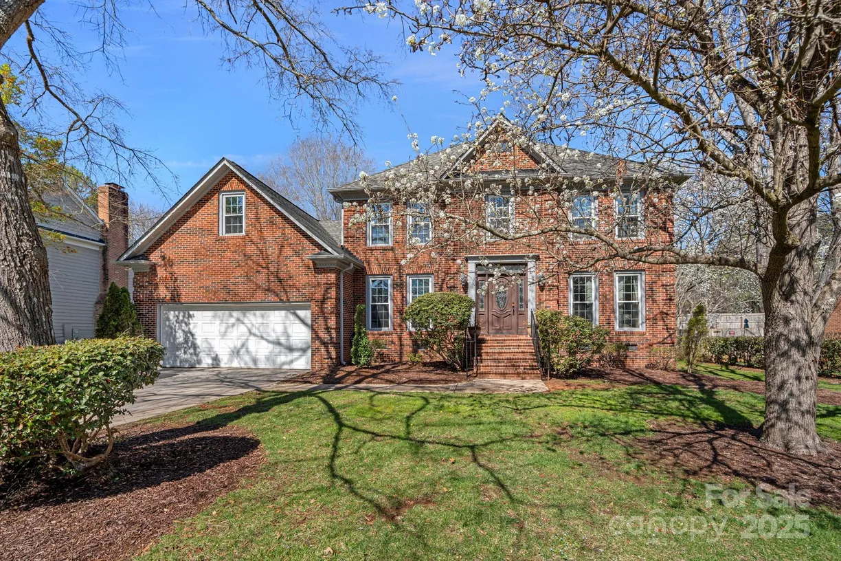 Charlotte Real Estate | View 7824 Hickory Stick Place | 4 Beds, 2 Baths