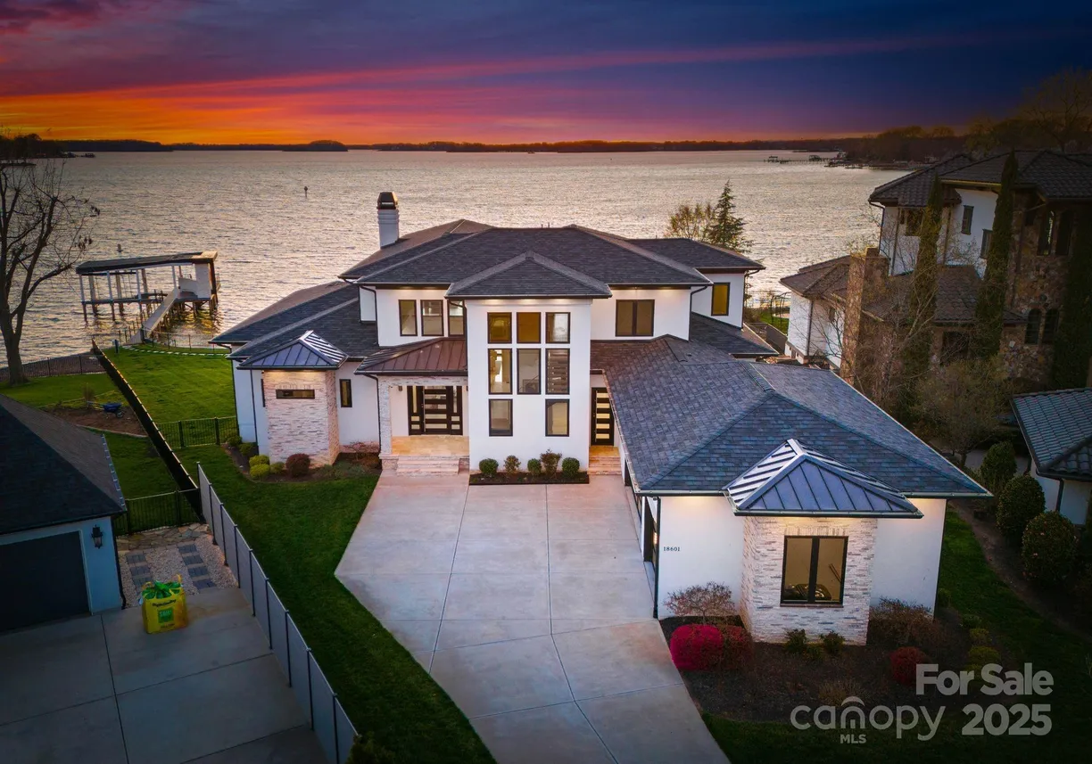 Charlotte Real Estate | View 18601 Bluff Point Road | 4 Beds, 4 Baths