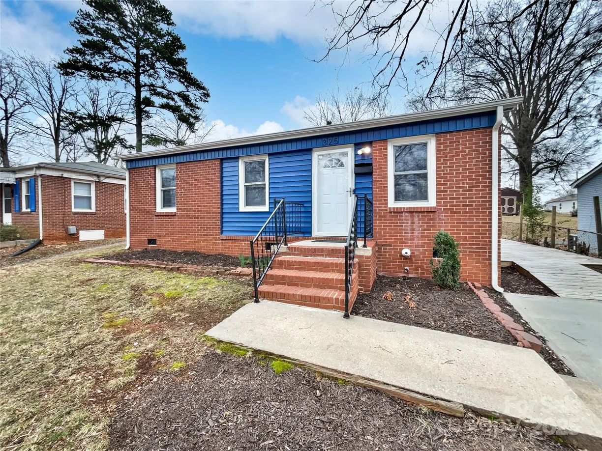 Charlotte Real Estate | View 325 Oregon Street | 3 Beds, 1 Bath