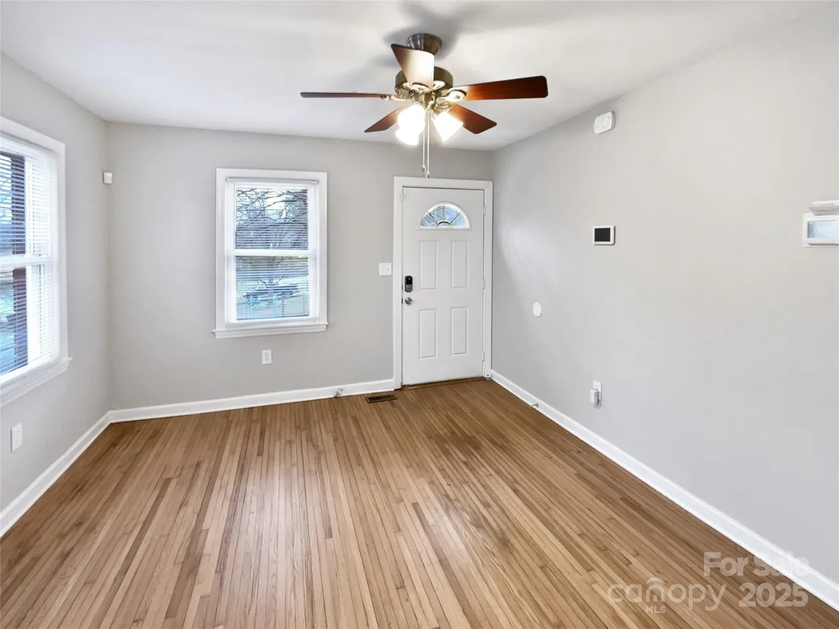 Charlotte Real Estate | View 325 Oregon Street | Listing