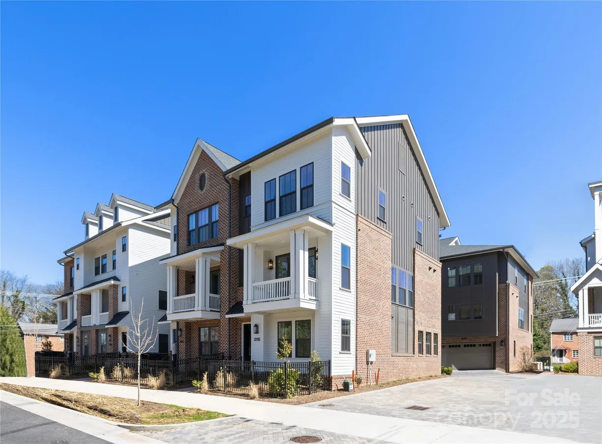 Charlotte Real Estate | View 3115 Pinehurst Place | Listing