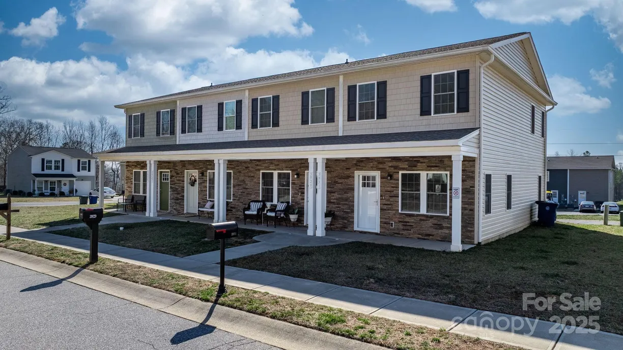 Charlotte Real Estate | View 3931 Newhall Drive | 3 Beds, 1 Bath
