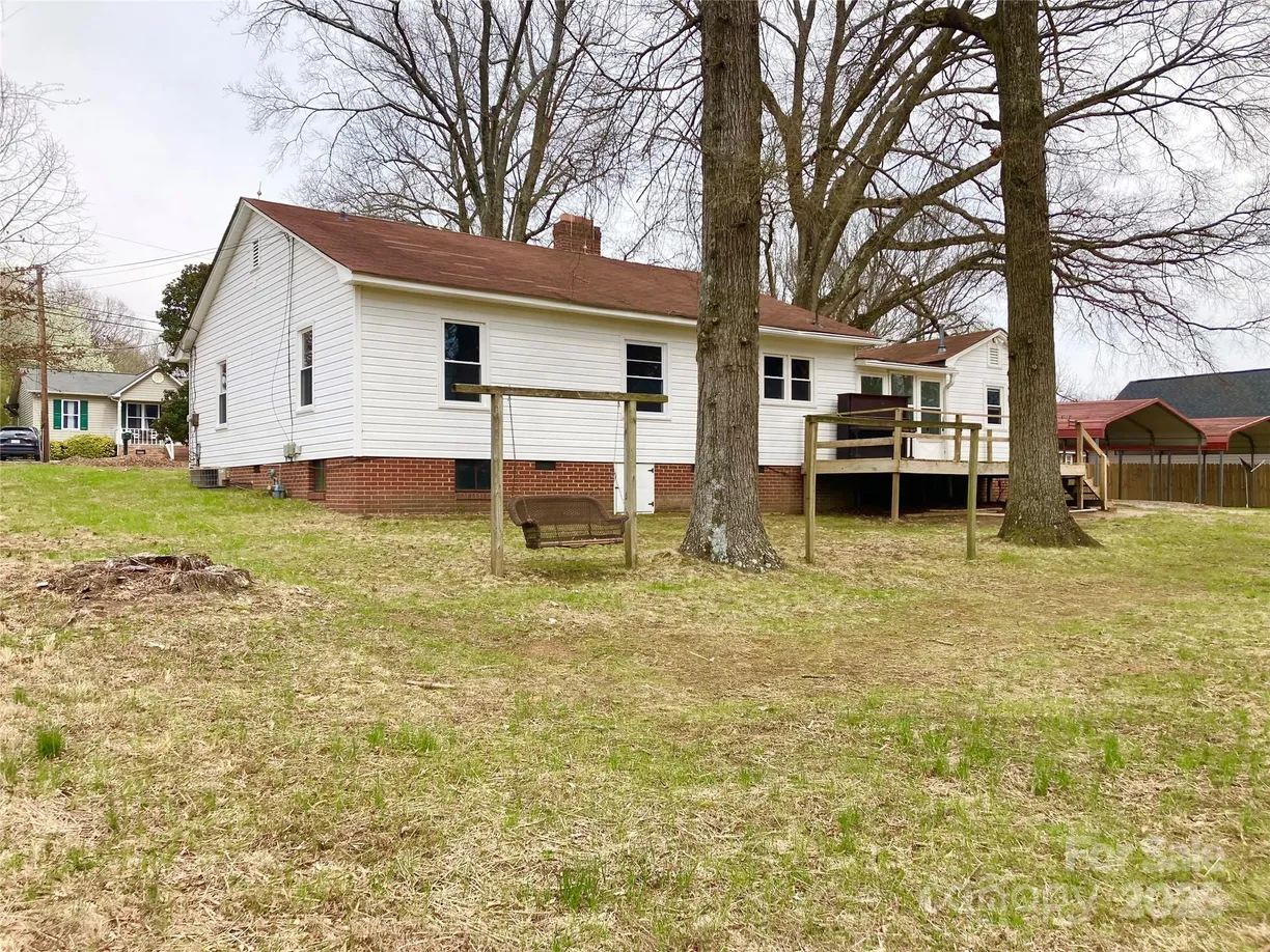 Charlotte Real Estate | View 211 W 1st Street | Listing