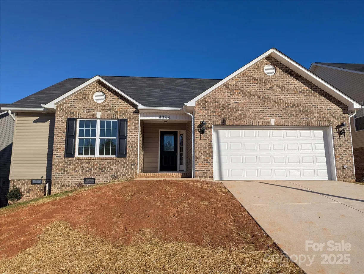 Charlotte Real Estate | View 4166 Saltwood Drive | 3 Beds, 2 Baths