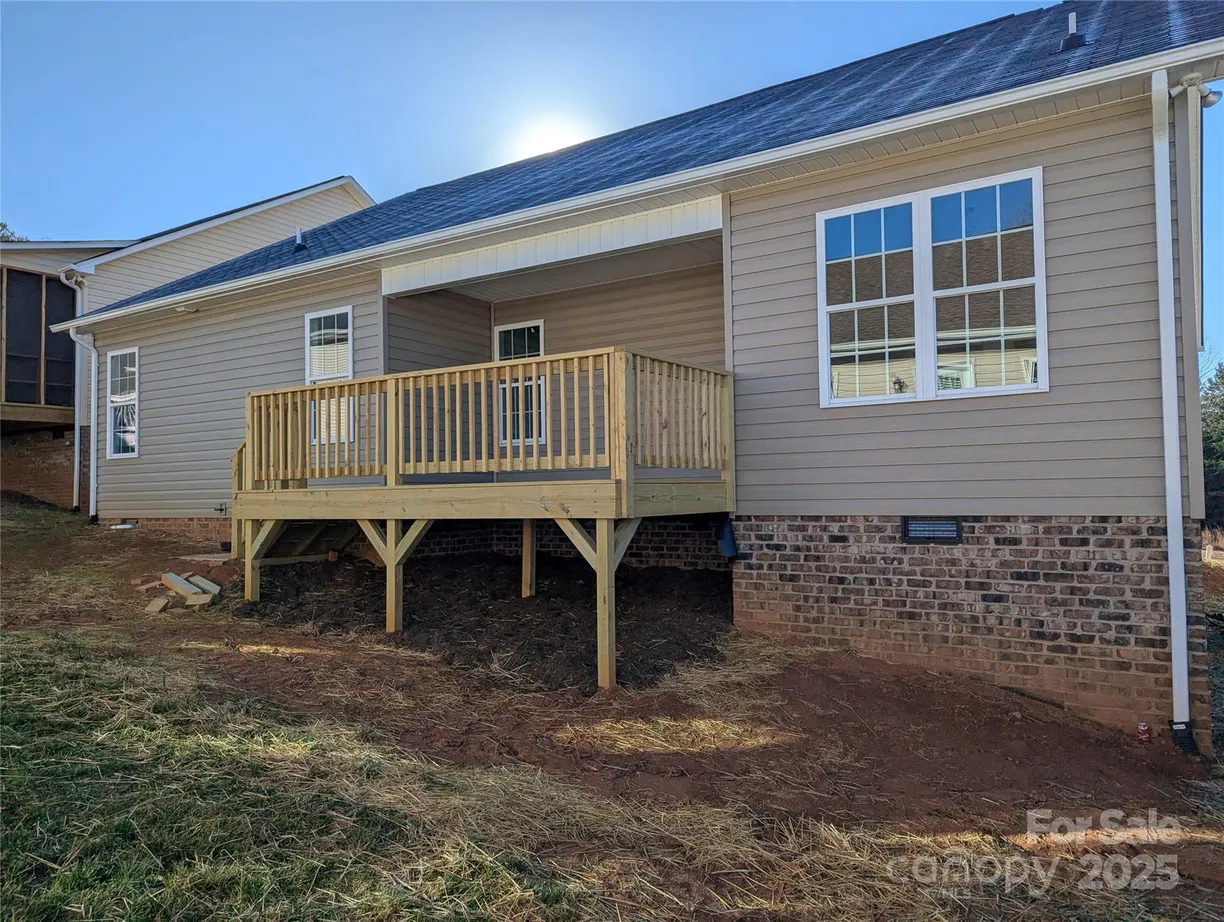 Charlotte Real Estate | View 4166 Saltwood Drive | Listing