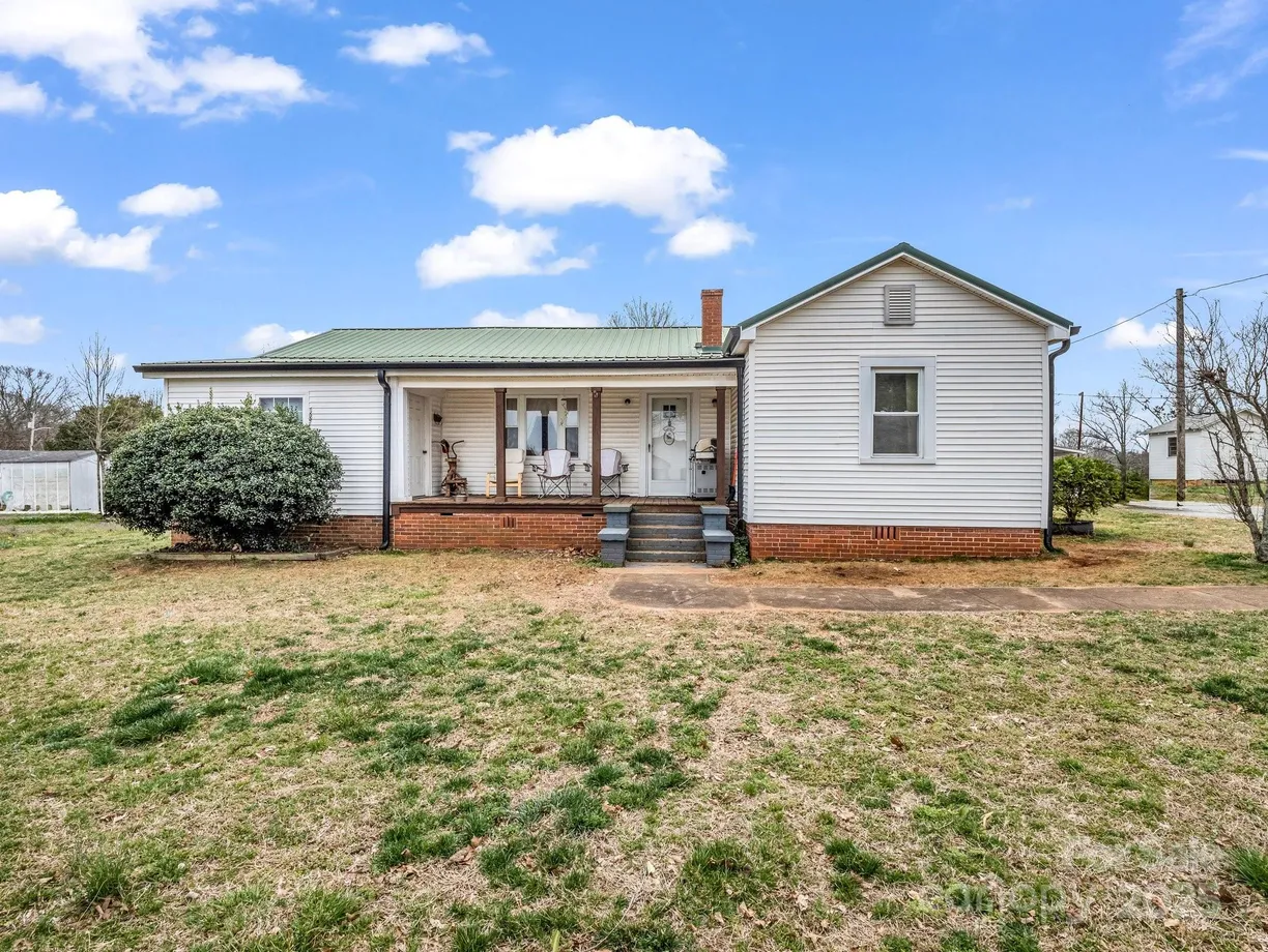 Charlotte Real Estate | View 127 Walker Street | 2 Beds, 2 Baths